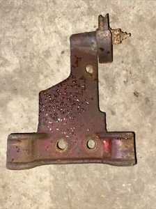 Farmall F20 Tractor front Right mounting bracket & pulley for cultivator - Picture 1 of 4