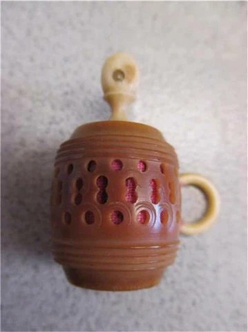 Antique Veg.IvoryTape Measure-Barrel w/ Stanhope Picture in Turn Handle = 199m Cover