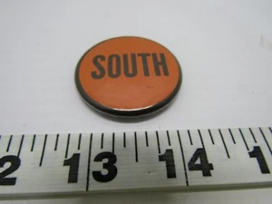 OLD COLLEGE SCHOOL SOUTH PIN PINBACK HAT COLLAR PIN COLLECTIABLE  - Picture 1 of 1