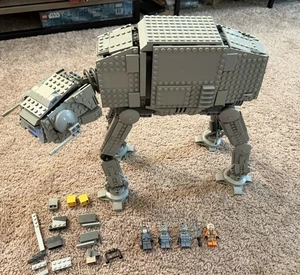 LEGO Star Wars: AT-AT (75288) mit den meisten Minifiguren Top Zustand UL36 - Bild 1 von 11
