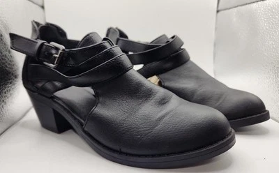 Faded Glory Girls Shoes - Size 1 - Image 1 of 4