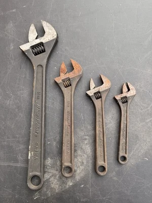 Juego de 4 llaves de media luna ajustables Blue Point 8” 10” 12” 18” 3D Foto 1 de 4