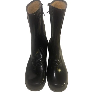 Women’s Vintage 1960’s Lined Waterproof Rubber Boots Made In USA Sz 8EEE - Image 1 of 4