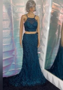 Lucci Lu #1176 Hunter Green -Embroidered Tulle & sequins Size: 6 - Picture 1 of 12