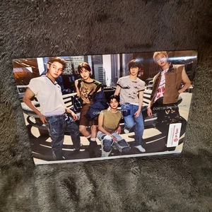 CORTIS - Color Outside The Lines Target Exclusive(EPCD 2025) Read - Picture 1 of 6