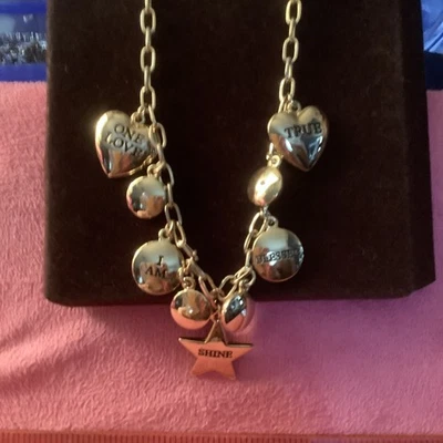 Nuevo Collar Paula Abdul Tono Dorado Dije Ajustable a 20 Pulgadas Foto 1 de 4