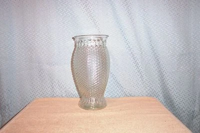 ВАЗА ИЗ ПРОЗРАЧНОГО СТЕКЛА 9,5 ДЮЙМА С БРИЛЛИАНТОВЫМИ ПАНЕЛЯМИ FTD 1984 КАК НОВАЯ - Изображение 1 из 4