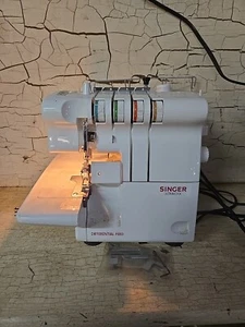 Singer Ultralock Serger Differential Feed Overlocker Model14U454B Foot Pedal - Picture 1 of 12
