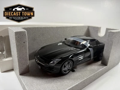 1:18 Mercedes-Benz SLS AMG Obsidian Black Met. Dealer Edition B66960042 - Image 1 of 4