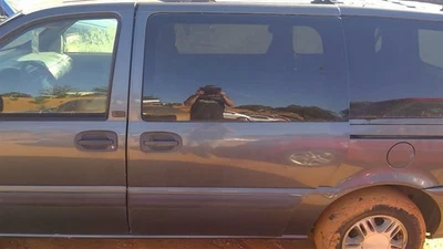 Puerta trasera del conductor extendida Wb VIN V quinto dígito compatible con 97-05 VENTURE 258868 Foto 1 de 4