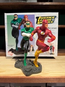 DC Direct Justice League of America Build a Statue Part 3 Green Lantern Flash - Picture 1 of 7
