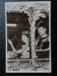 Royal Coronation THE QUEEN & THE DUKE OF EDINBURGH 1953 RP Valentine C11 - Bild 1 von 2
