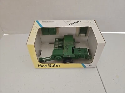 Vtg 1993 Ertl 1:32 Scale John Deere 338 Hay Baler w/4 Bales, #5639 In Orig Box - Image 1 of 4