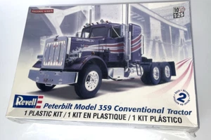 Kit modellino trattore camion convenzionale Revell scala 1/25 Peterbilt 359 #85-1506 - Foto 1 di 14
