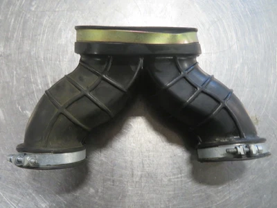 EB681 2010 10 TRIUMPH THUNDERBIRD 1600 INTAKE TUBE BOOT TRUMPET - Image 1 of 4
