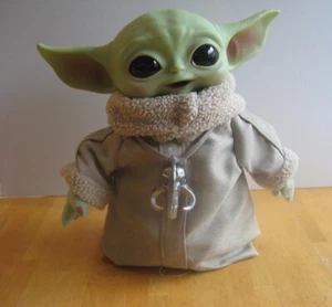 Peluche Star Wars: The Mandolarian--2021 Mattel Grogu (Baby Yoda) cabeza de goma 13" - Imagen 1 de 4