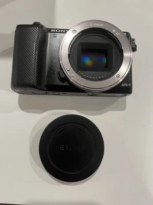 Sony Alpha a5000 20.1MP Digital Camera - Black (Body Only) Shutter Count 3550 - Image 1 of 3