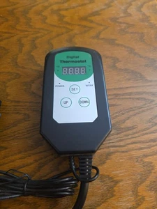 Digital temperature control sensor regulator for heating plants and Reptiles - Picture 1 of 11