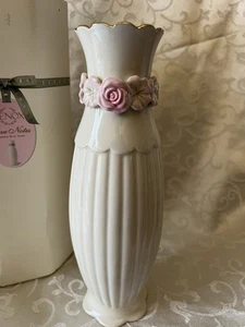 Lenox Love Notes Adored Bud Vase 9 in. - Picture 1 of 4