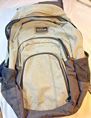 Mochila Dakine Campus 33L Gris/Negro Laptop Escuela Bolsa de Viaje Excelente Foto 1 de 4