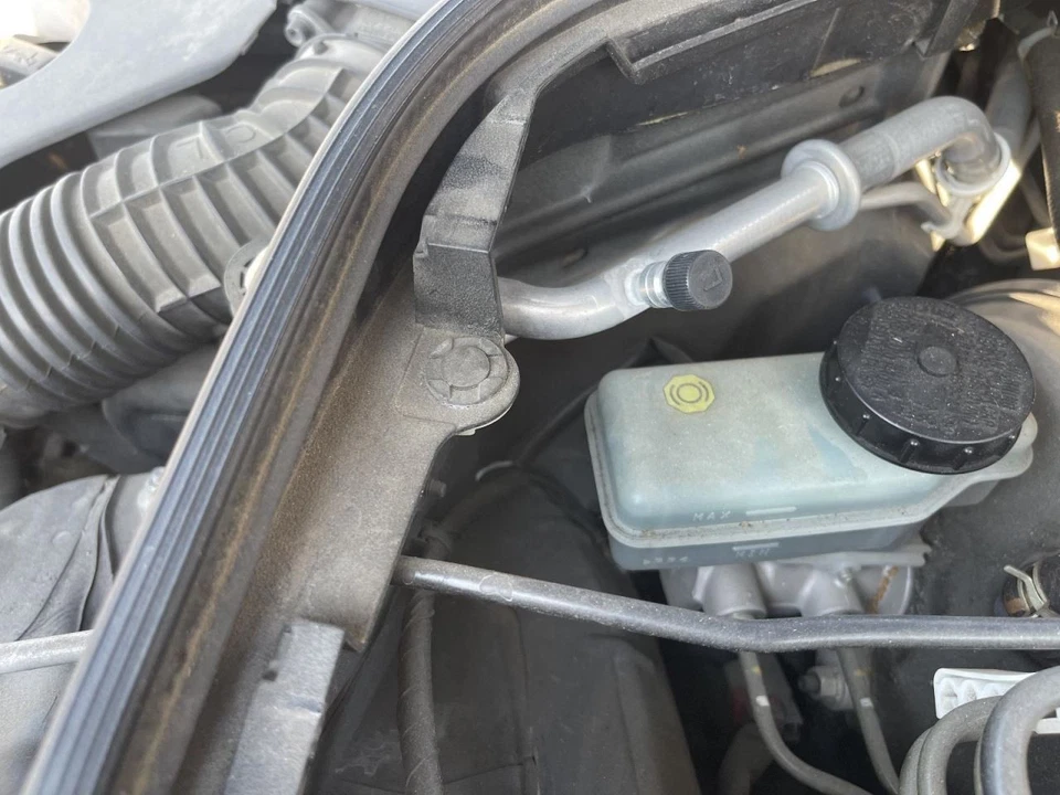 Brake Master Cylinder Thru 05/31/16 Fits 14-16 INFINITI Q70 965707 - Image 1 of 1