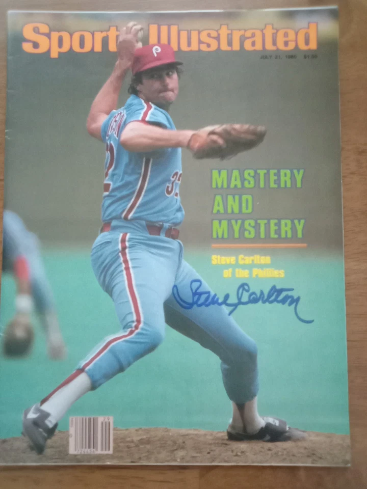 steve carlton phillies on cover of sports illustrated ex-mt signed - Image 1 of 1