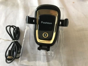 Fashion S19 W15 Two wireless car charging modes - Photo 1 sur 7