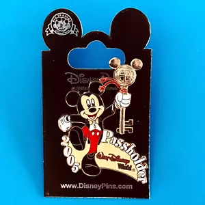 Disney World Mickey Band Leader 3D Spinning Key 2005 Passholder Pin 36249 - Bild 1 von 4