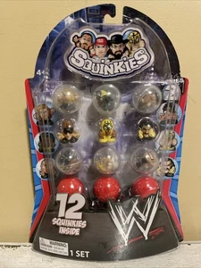 Squinkies WWE Series 2 Set Personaggi da Collezione - Confezione da 12 - Nuovo con scatola - Foto 1 di 2