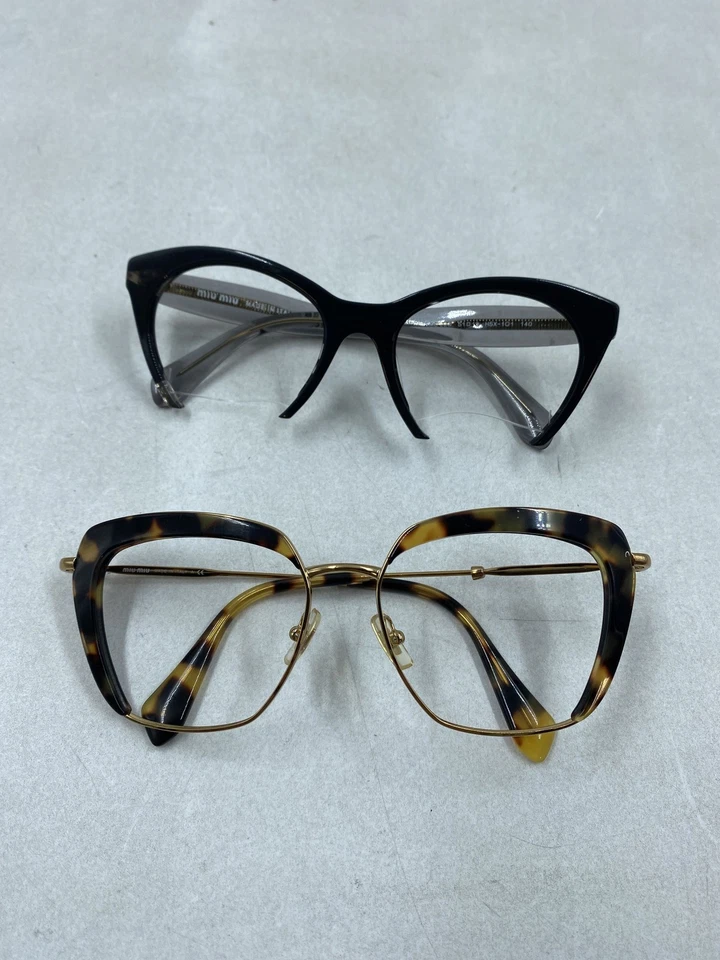 Anteojos cuadrados para mujer Miu Miu con estampado multicolor ojo de gato Foto 1 de 4