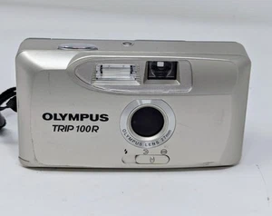Olympus Trip 100R analoge Kleinbildkamera 27mm Objektiv Vintage getestet funktioniert  - Bild 1 von 5
