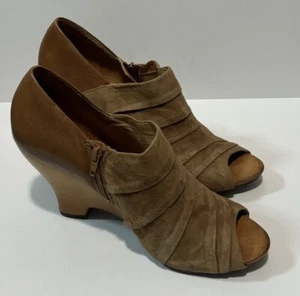 NAYA Genesis Suede Leather Wedge Heel Open Peep Toe Booties Tan Women’s 9.5 - Picture 1 of 11