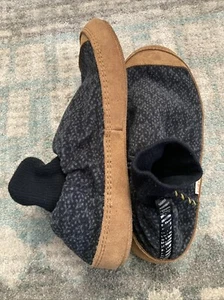 Acorn Slipper Sock Unisex Slippers Black/Gray/Brown Soles SZ M 9-10/W 10.5-11.5 - Picture 1 of 18