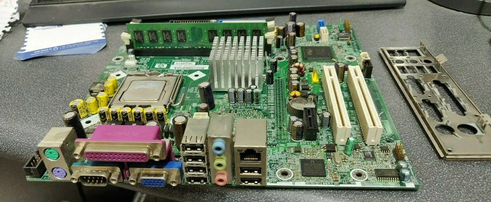 HP 376570-001 375089-001 DC5100 LGA775 ATX Motherboard w/3Ghz CPU, 2GB I/O plate - Image 1 of 1