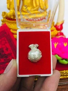 Money Bag Mantra LP Ruay Talisman Wat Tako Temple Thai Buddha Amulet - Bild 1 von 2