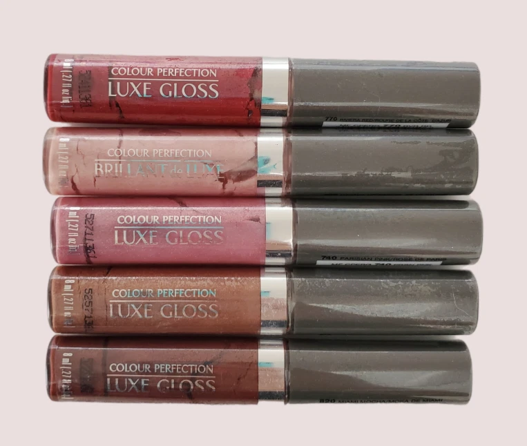 Select: Max Factor Lip Gloss COLOUR PERFECTION Luxe LipGloss NEW - Image 1 of 1