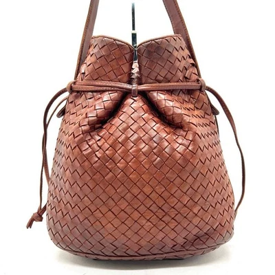 Bolsa tote Bottega Veneta Intrecciato couro cordão balde marrom ombro - Imagem 1 de 4