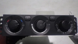 02 MITSUBISHI MONTERO CLIMATE Controller MR500650 - Picture 1 of 7