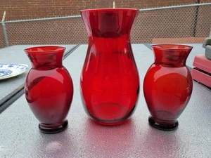 lot of 3 VINTAGE RUBY RED FLASH RED BULBOUS GLASS VASE - Picture 1 of 1