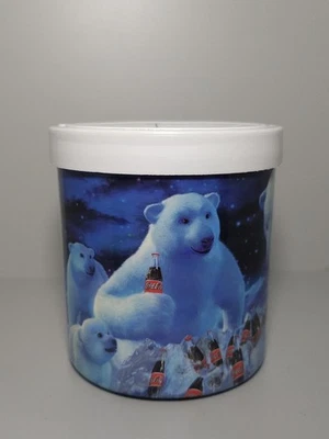 Refrigerador de lata de bebida congelável Coca Cola The Fridge Lifoam Koozie Xmas urso polar  - Imagem 1 de 3