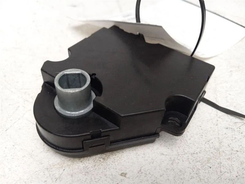 Chevrolet Traverse 2010 climatización calefacción mezcla puerta actuador Foto 1 de 4