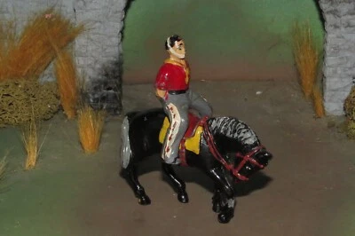 FIGURA DE JUGUETE DE PLOMO TIMPO VINTAGE VAQUERO MONTADO EN CABALLO - MANOS ATADAS - 1950 Foto 1 de 4