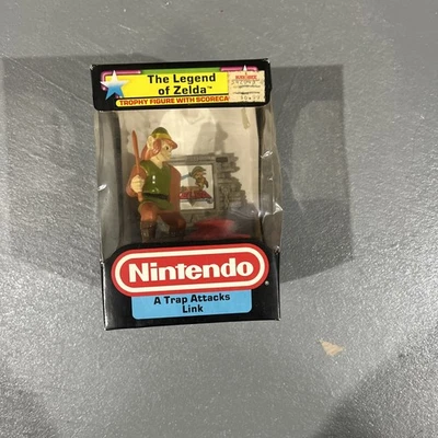 Rare Vintage 1988 Legend of Zelda A TRAP ATTACKS LINK NINTENDO TROPHY FIGURE - Image 1 of 4