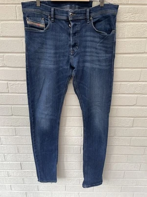 Jeans DIESEL Tepphar Para Hombres Azul Ajustado Zanahoria Elástico Botón Mosca R86L0 W34 L34 Foto 1 de 4