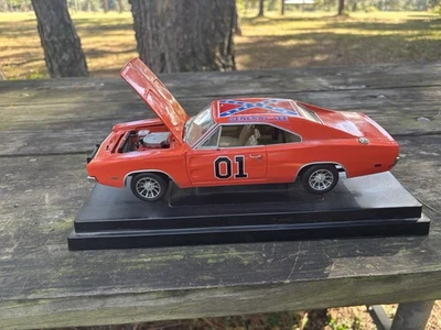 Dukes of Hazard General Lee Diecast Car 1:18 Scale 1969 Dodge Charger Joyride - Image 1 of 4