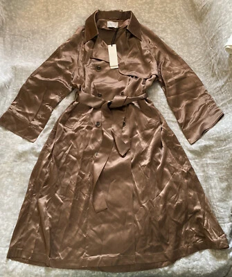 New Ladies Lattelier Beige Atlas Fabric Double-Breasted Trench Coat, size L - Image 1 of 4