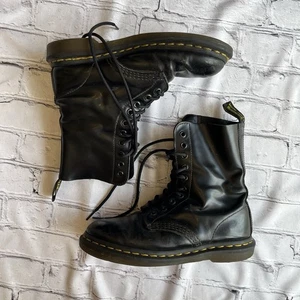 Doc Martens Docs Womens Combat Boots NO SIZE Black Lace Up Shoes - Picture 1 of 16