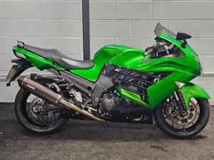 KAWASAKI ZZR1400 ABS ** 15545 MILES - 12 MONTHS MOT - FULL SERVICE HISTORY ** - Picture 1 of 18