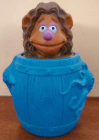 Henson Figure Muppets Show Sesame Street 1995 Fozzie Bear in Barrel Vintage Toy Cover