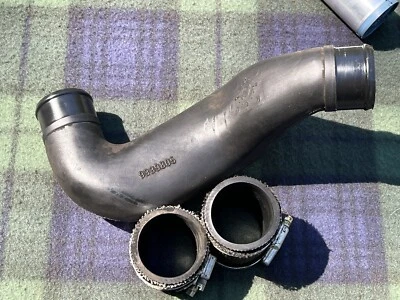 Manguera de llenado clásica Saab 900 y conectores de goma Foto 1 de 4